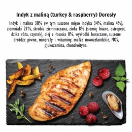 PAKA ZWIERZAKA Sucha karma z indykiem i malinami dla psa 1,5 kg (roz. M)