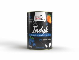 SYTA MICHA Karma mokra dla psa Indyk z przepiórką, jagodami i mango 400g